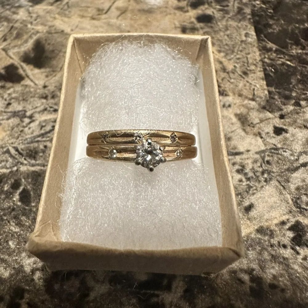 Stunning 14k Gold Diamond Engagement Set